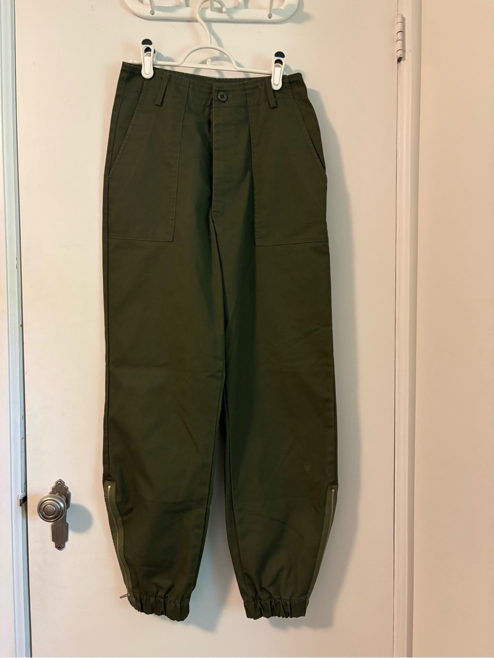 Brandy Melville Olive Green Cargo Pants